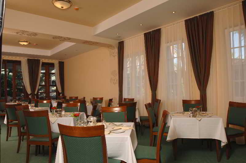 Hunguest Hotel Sun Resort Херцег Нови Екстериор снимка