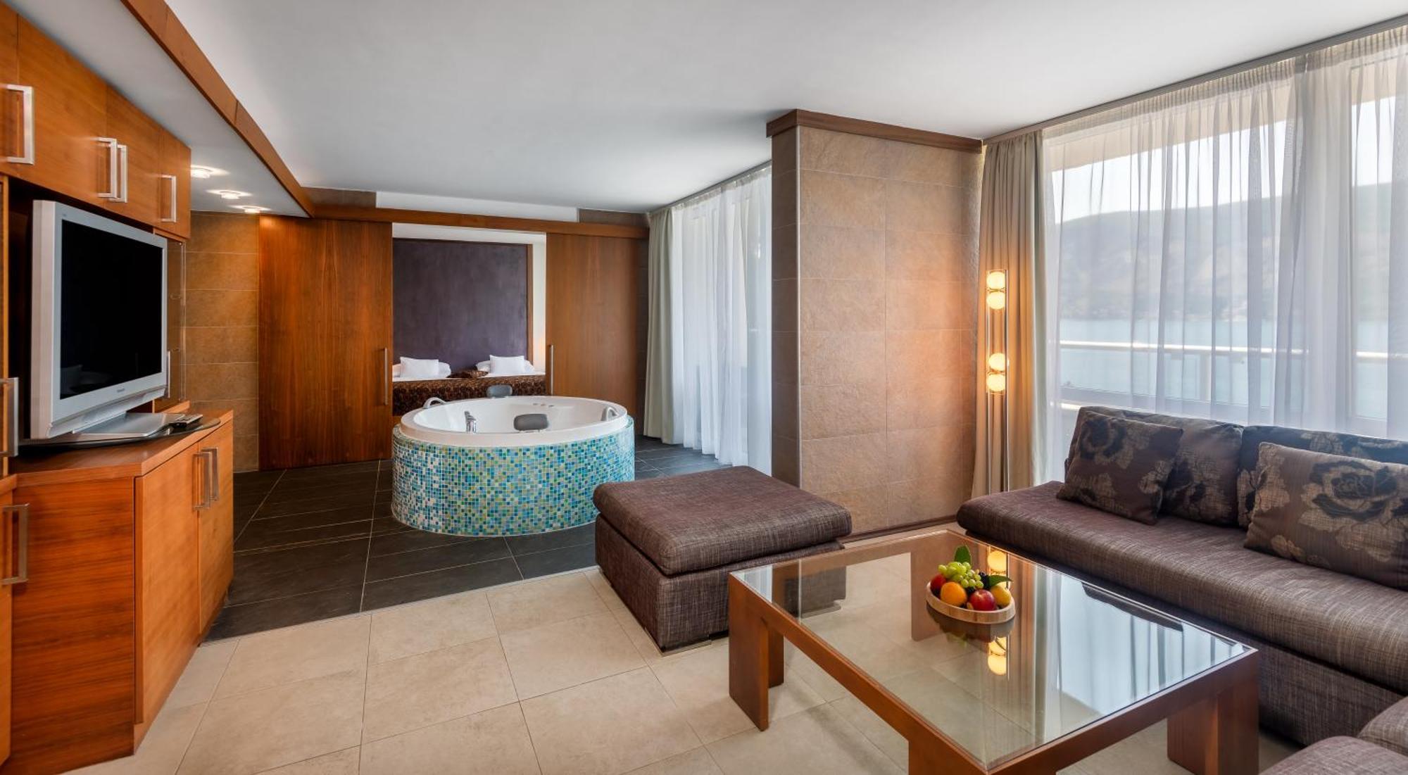 Hunguest Hotel Sun Resort Херцег Нови Екстериор снимка