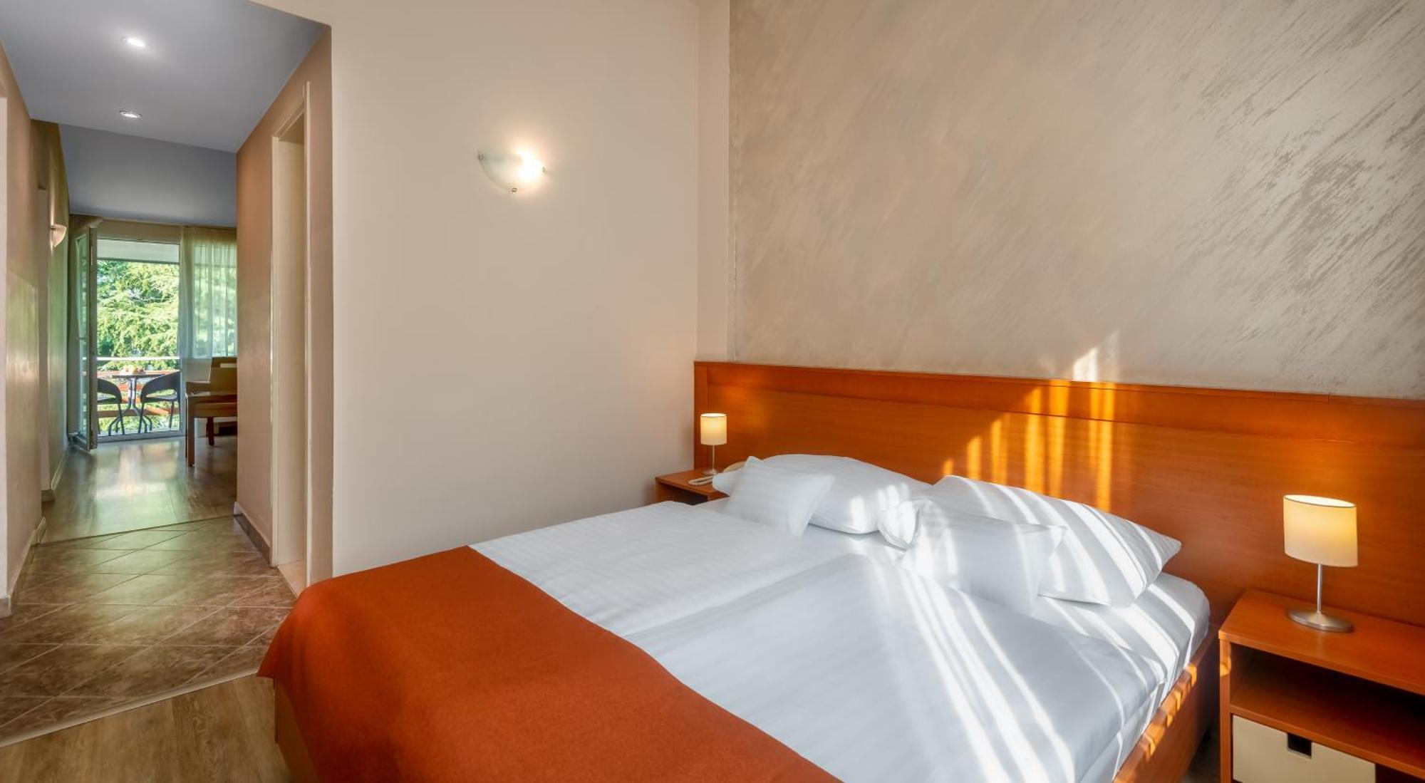 Hunguest Hotel Sun Resort Херцег Нови Екстериор снимка
