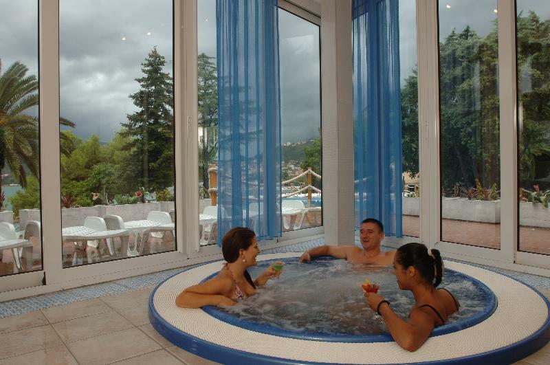 Hunguest Hotel Sun Resort Херцег Нови Екстериор снимка