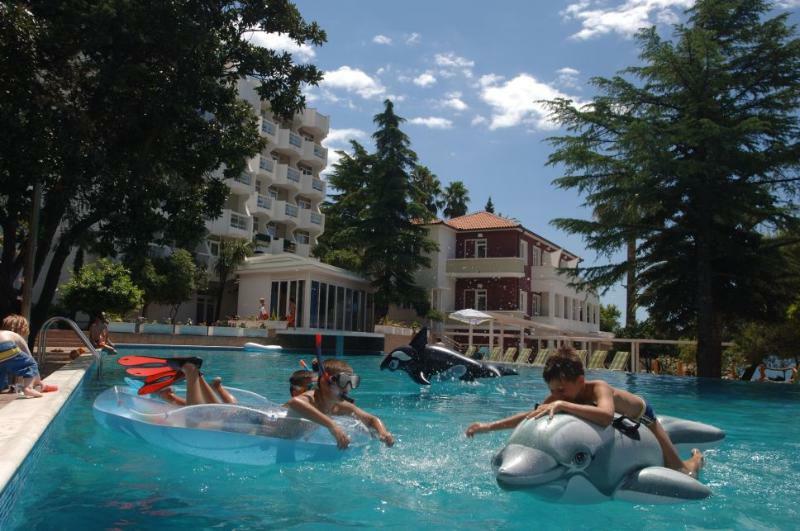 Hunguest Hotel Sun Resort Херцег Нови Екстериор снимка