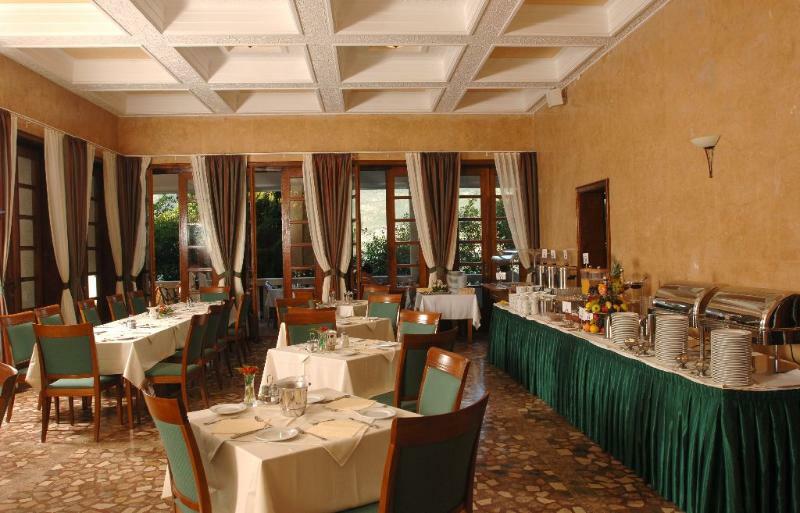 Hunguest Hotel Sun Resort Херцег Нови Екстериор снимка